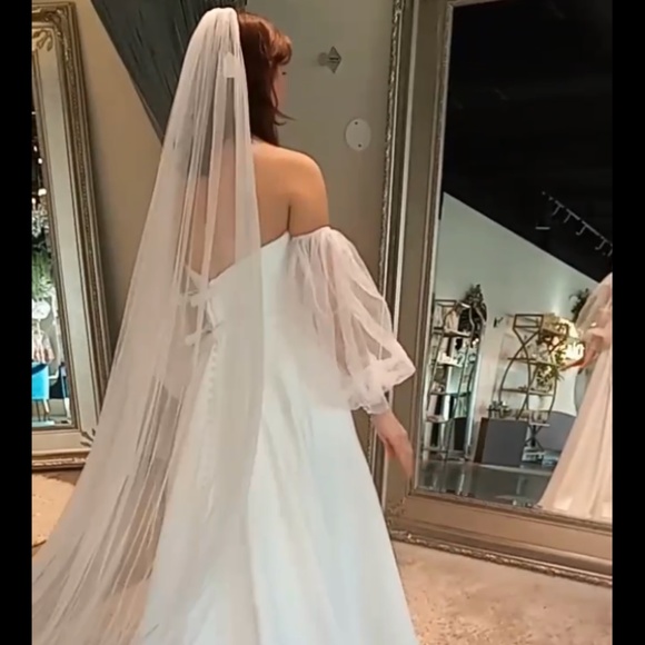 Wedding veil (brand new)